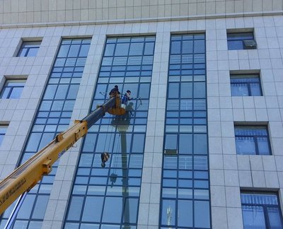 鄭州高空外墻清洗專業公司選擇指南與市場行情解析